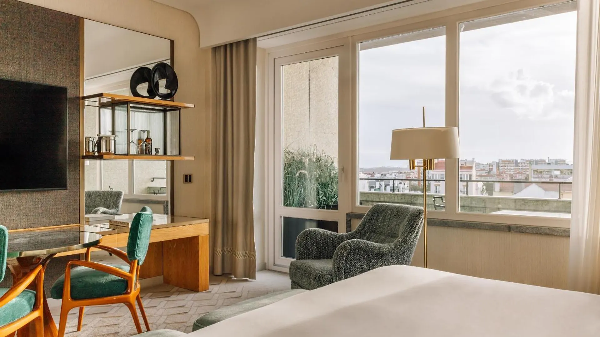 Four Seasons Hotel Ritz Lisbon 5*,  Portugal